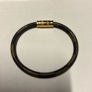 LV fashion bracelet